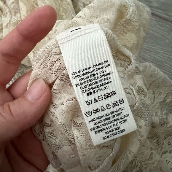 Free People Myrna Lace Floral Sheer Tunic Tank Top size XS - Picture 6 of 6